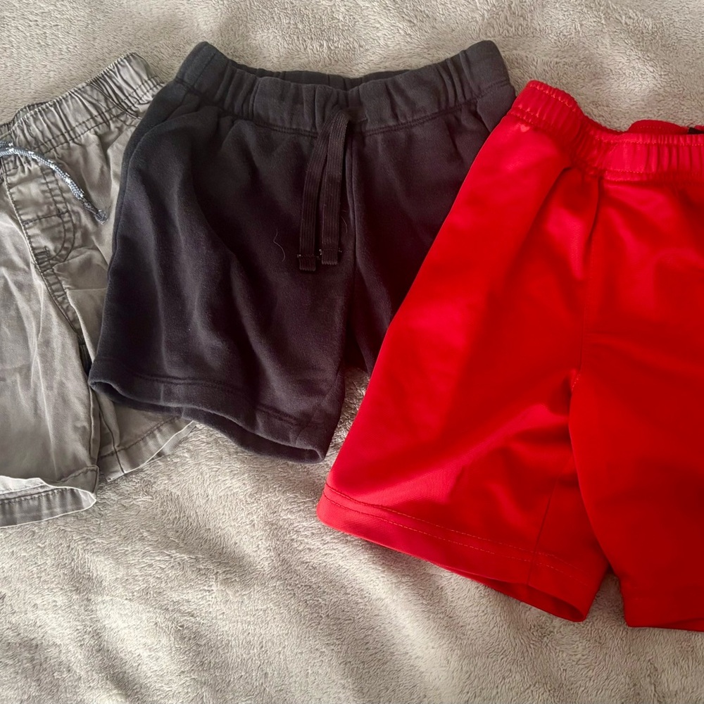 Bundle of 3 kids 4T shorts